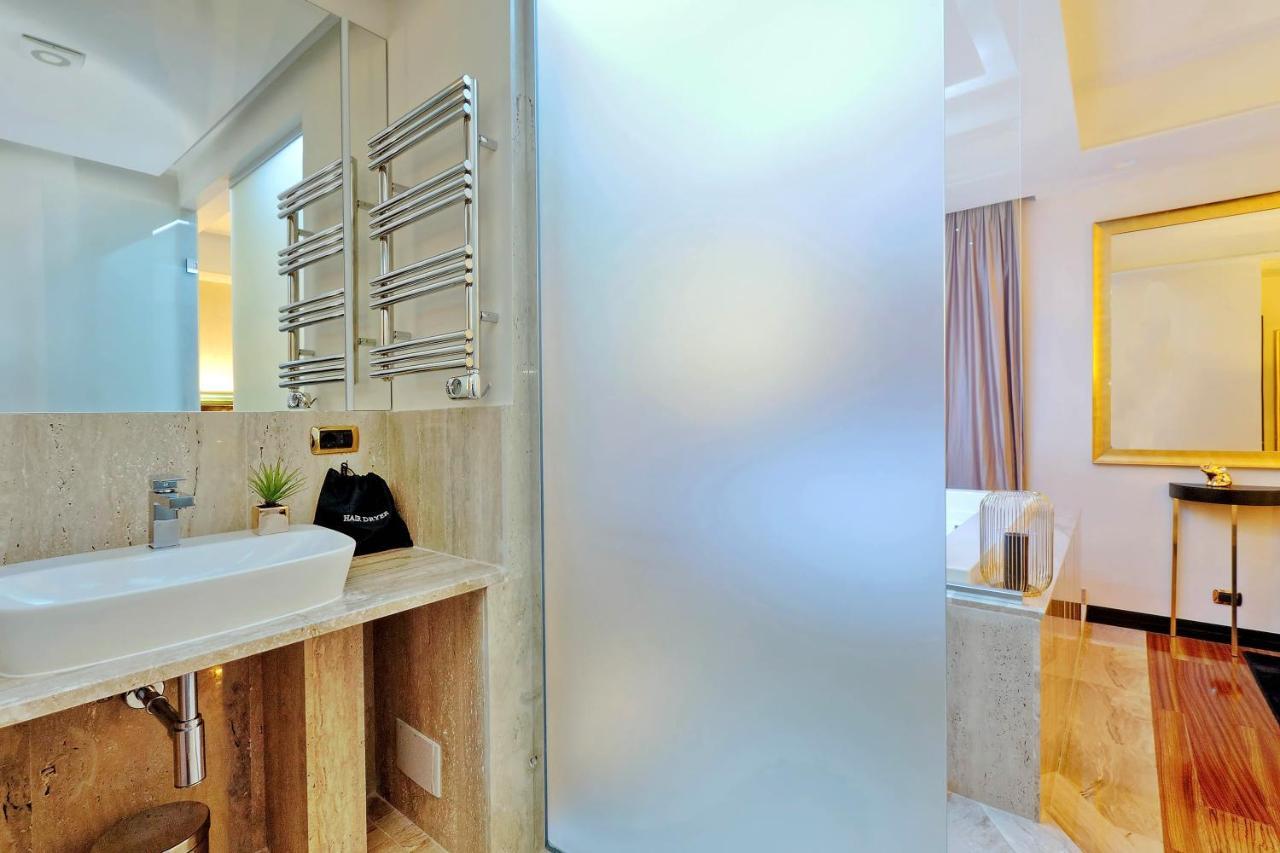 Spanish Hills Collection Luxury Suites & Jacuzzi Róma Kültér fotó
